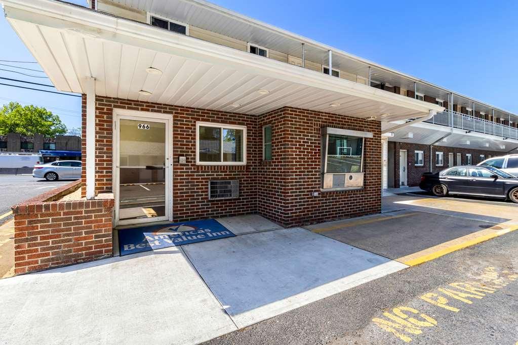 Americas Best Value Inn Avenel Woodbridge Esterno foto