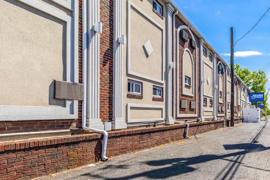 Americas Best Value Inn Avenel Woodbridge Esterno foto