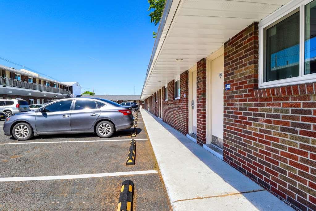 Americas Best Value Inn Avenel Woodbridge Esterno foto